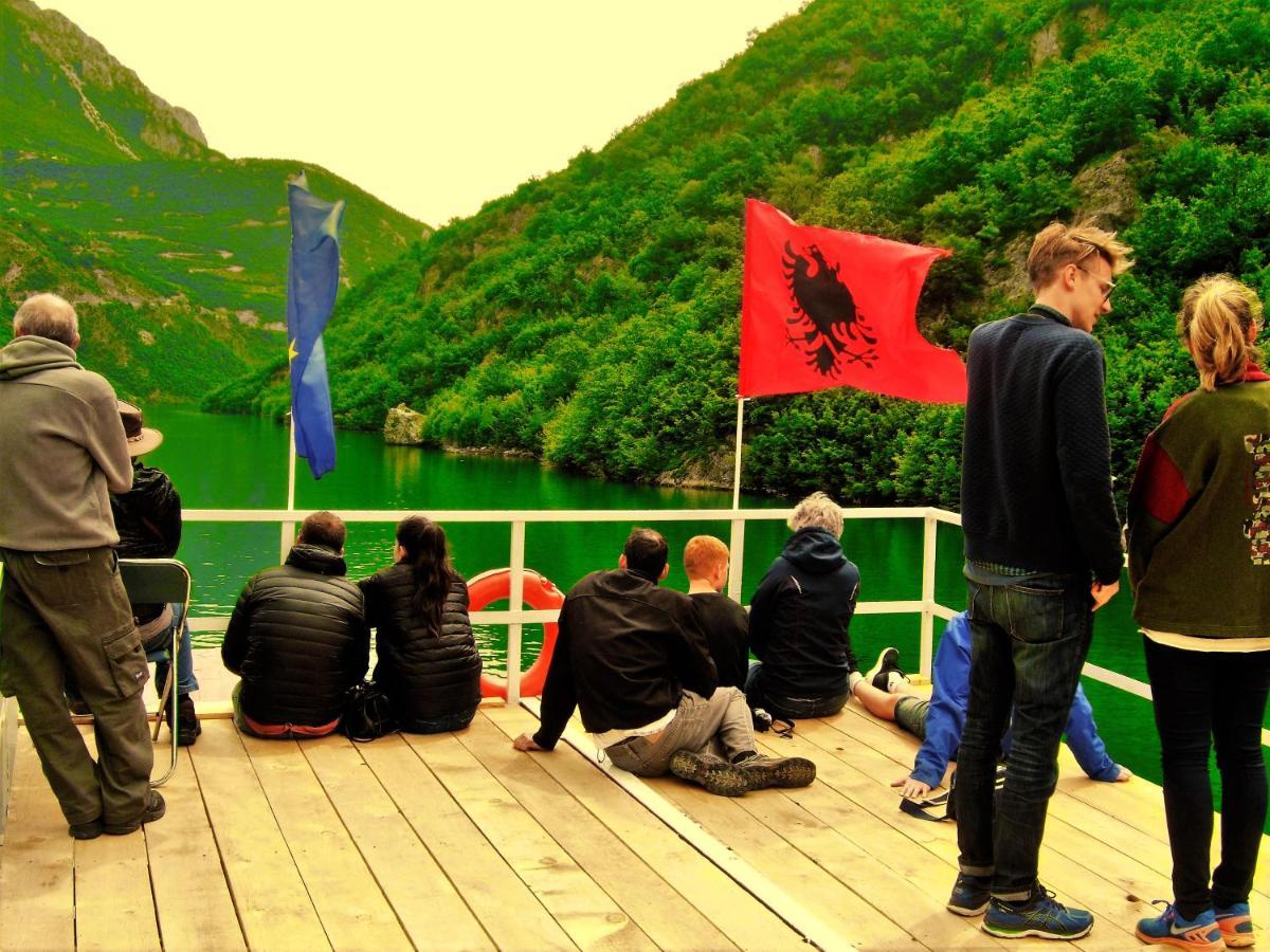 Hostal Rozafa Ferry & Koman
